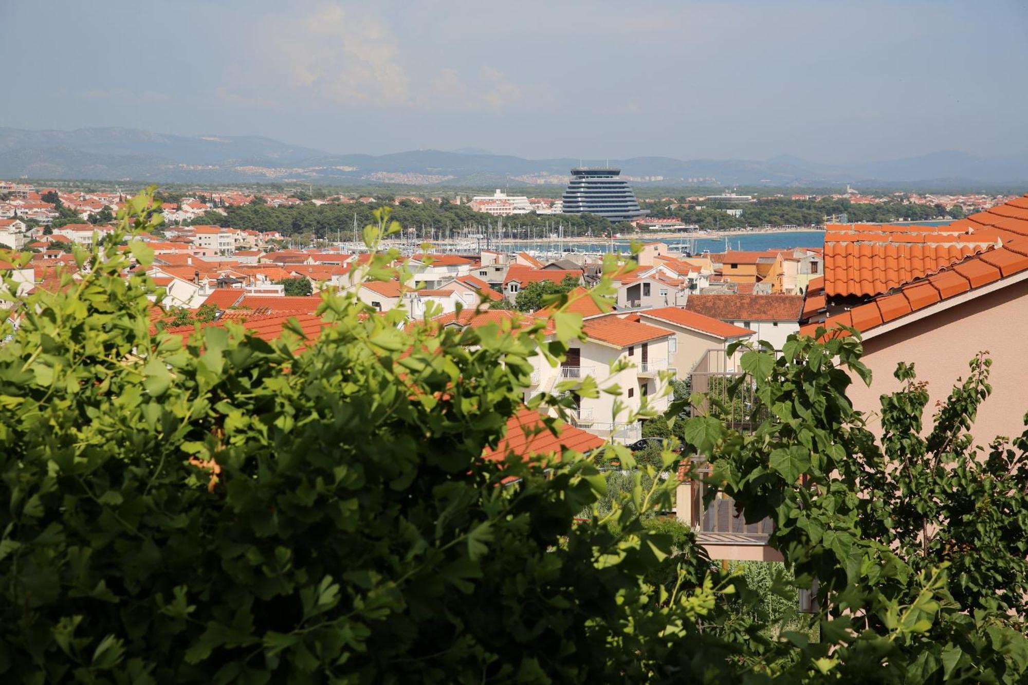 Apartments Katarine Zrinske โวดีเซ ภายนอก รูปภาพ