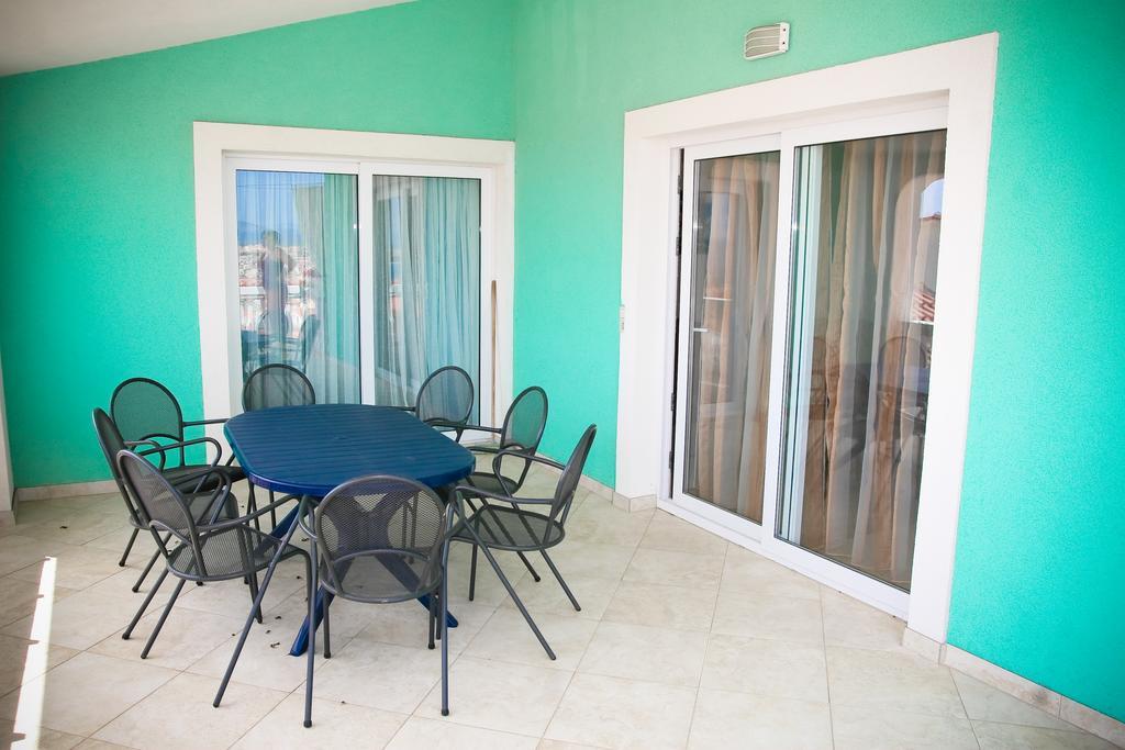 Apartments Katarine Zrinske โวดีเซ ภายนอก รูปภาพ